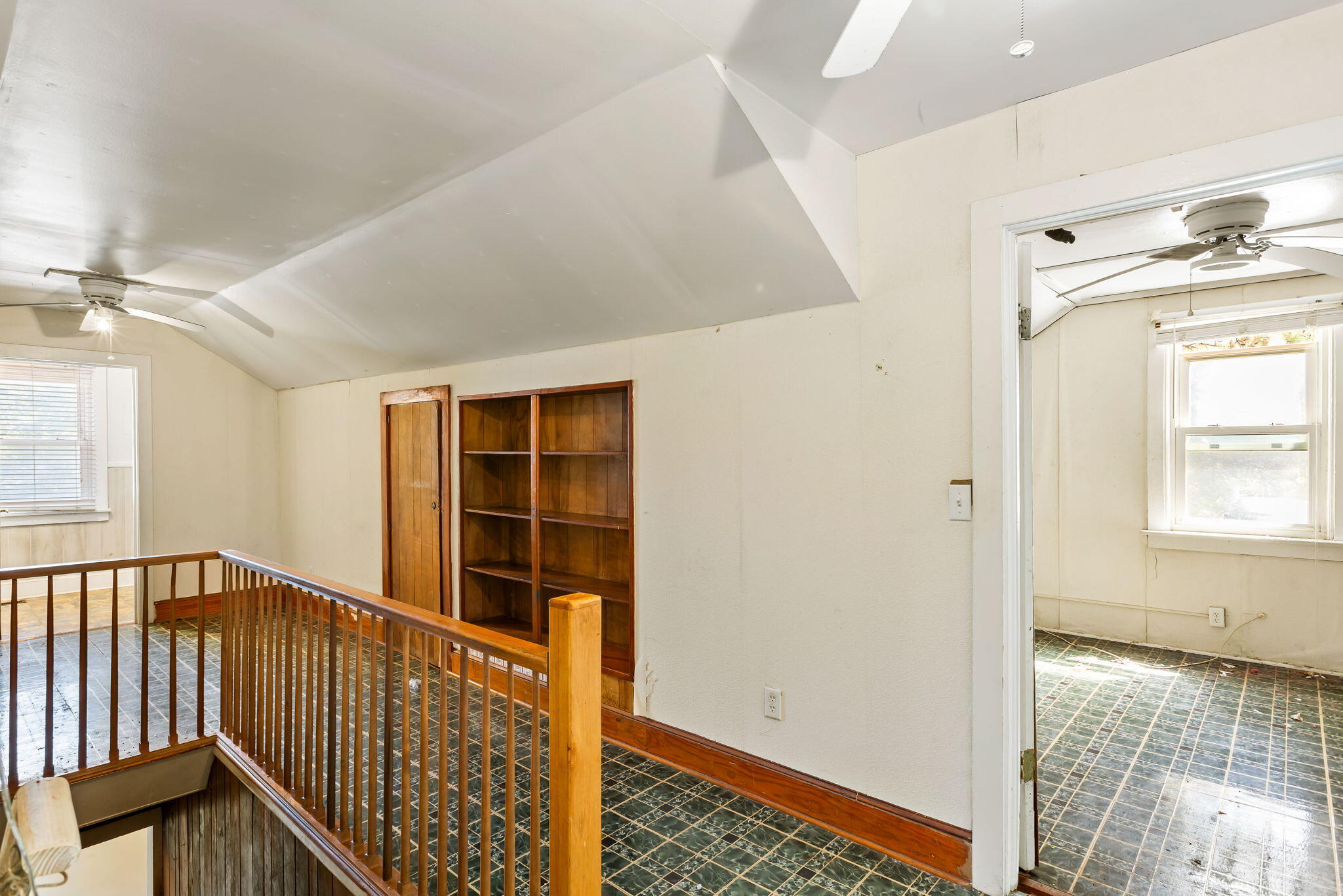 8 Riverside Drive Charleston, SC 29403 - Photo 23 of 30 24-web-or-mls-8 Riverside Dr CoastalRE-1