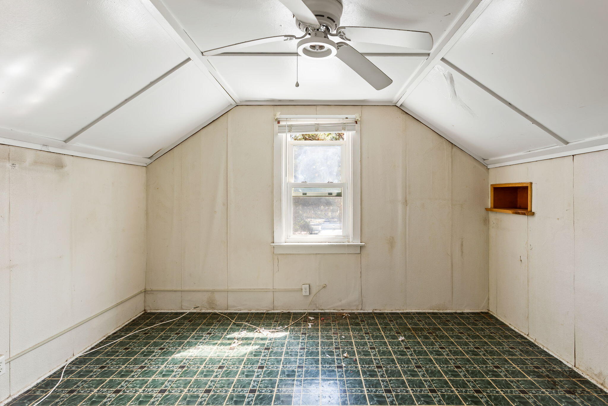 8 Riverside Drive Charleston, SC 29403 - Photo 25 of 30 26-web-or-mls-8 Riverside Dr CoastalRE-3