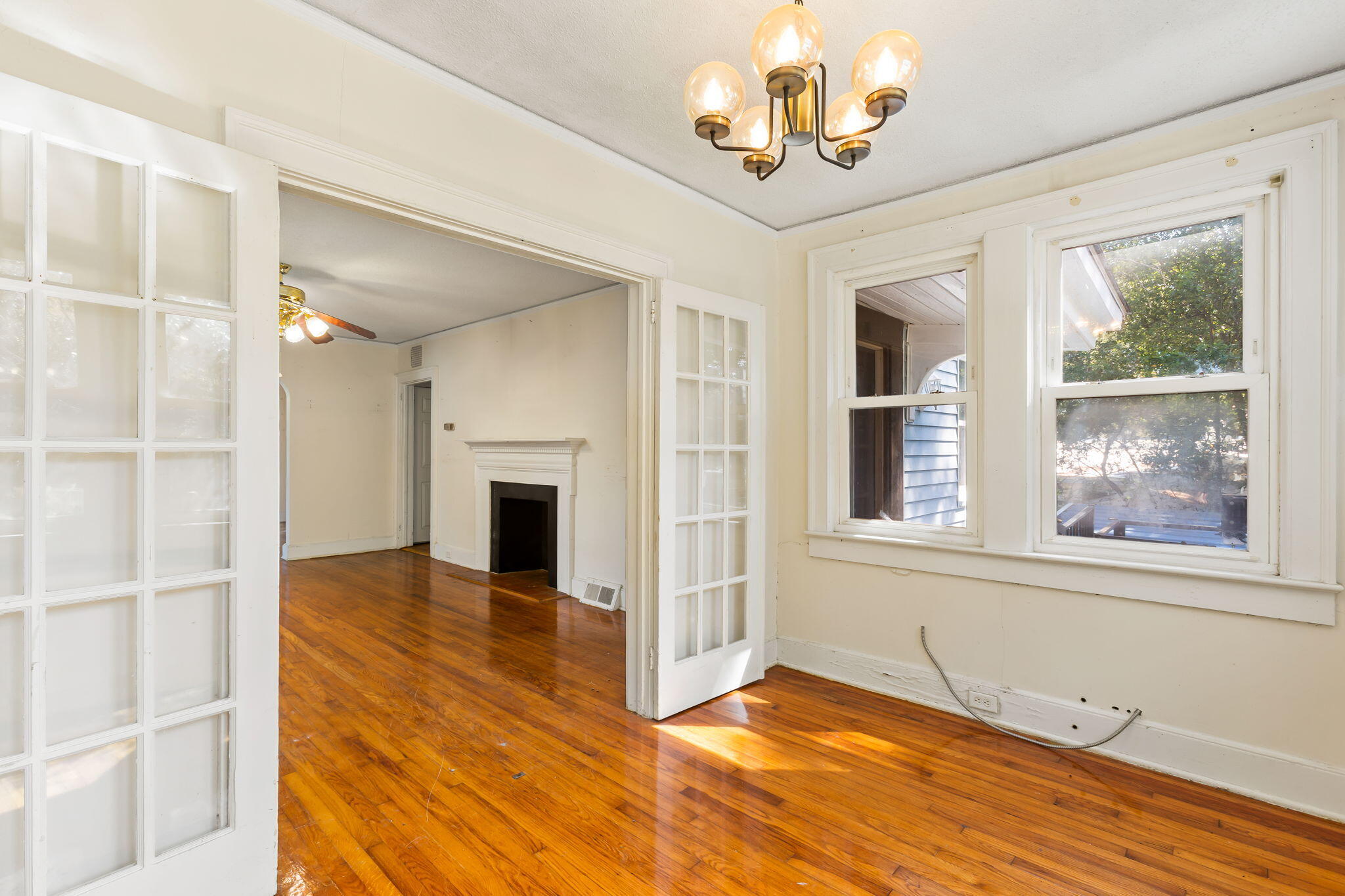 8 Riverside Drive Charleston, SC 29403 - Photo 9 of 30 10-web-or-mls-8 Riverside Dr CoastalRE-2