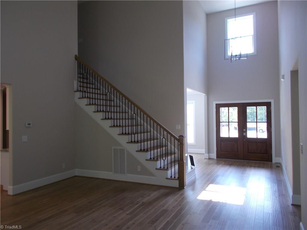 5065 Bennington Way High Point, NC 27262 - Photo 3 of 22 Gallery Image 3
