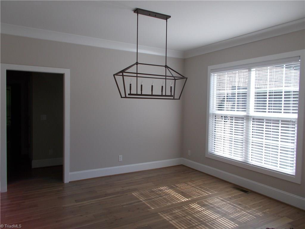 5065 Bennington Way High Point, NC 27262 - Photo 4 of 22 Gallery Image 4