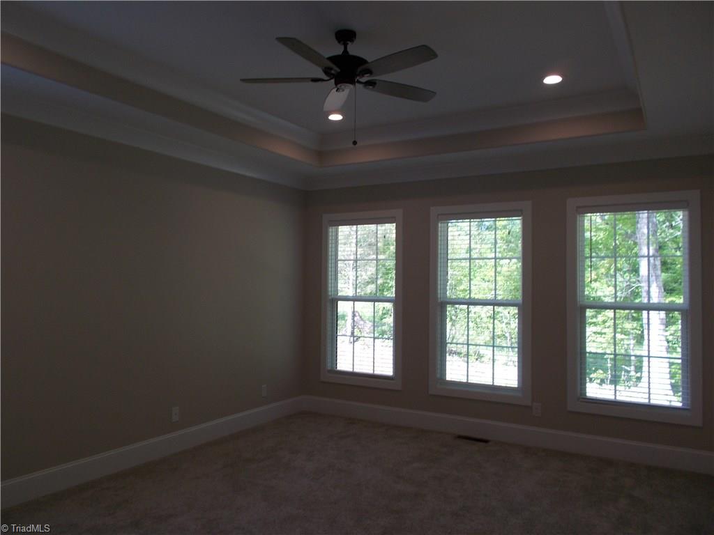 5065 Bennington Way High Point, NC 27262 - Photo 8 of 22 Gallery Image 8