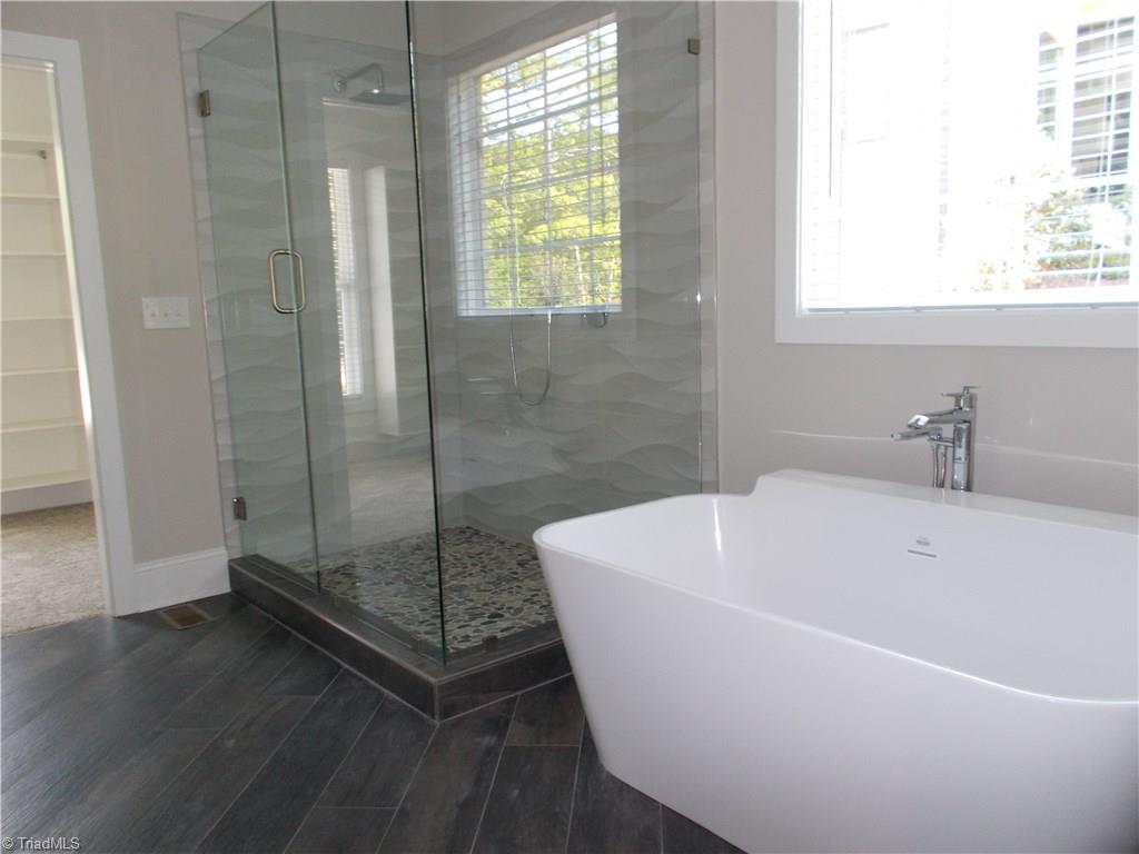 5065 Bennington Way High Point, NC 27262 - Photo 9 of 22 Gallery Image 9