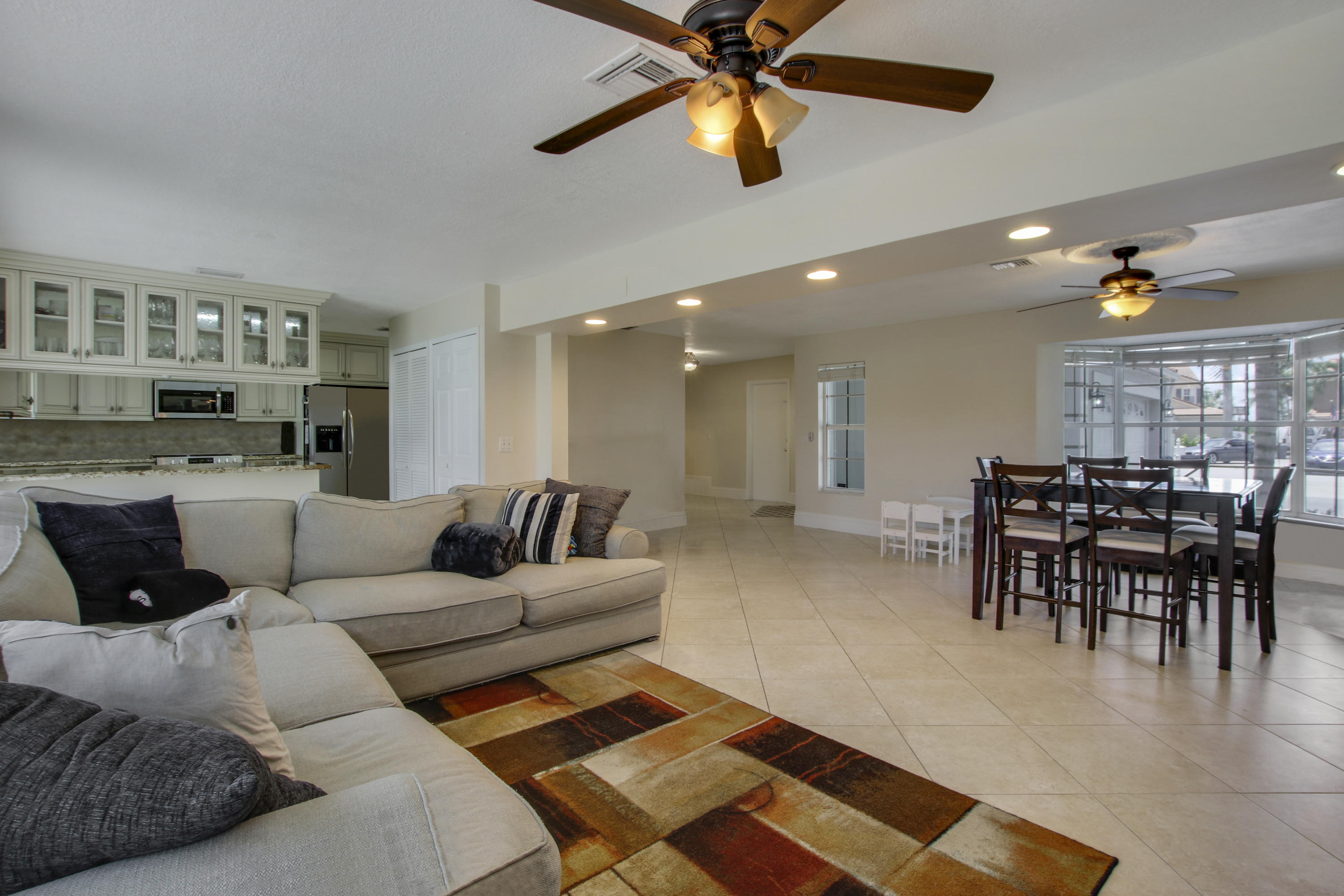 21440 Sawmill Court Boca Raton, FL 33498 - Photo 5 of 33 House-10