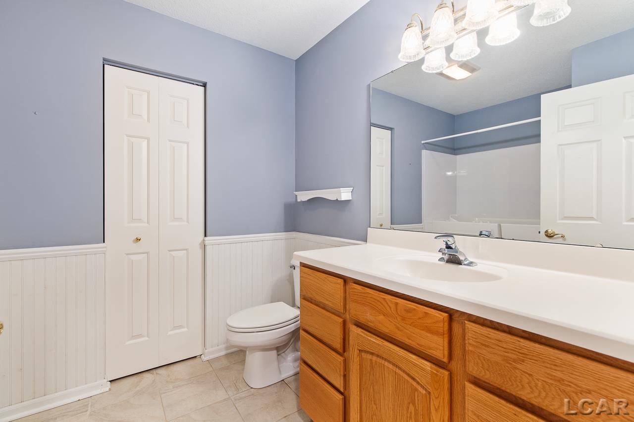 3121 Cobblestone Ridge Tecumseh, MI 49286 - Photo 17 of 47 50114329-16.JPG