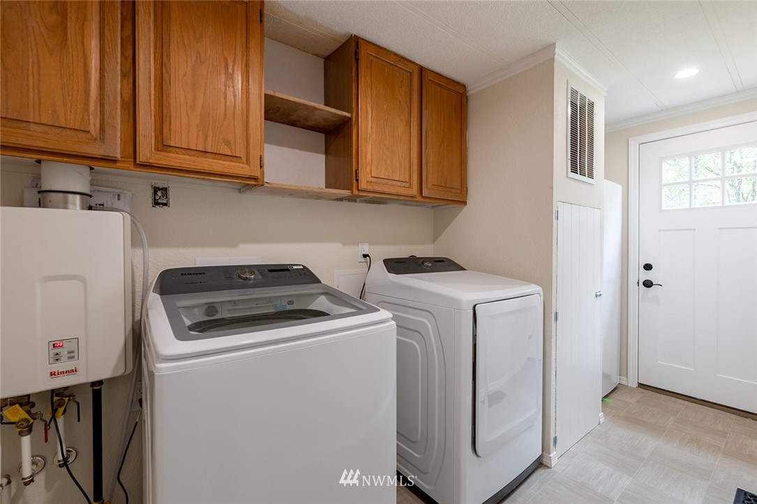 5910 Lemon Road Northeast Olympia, WA 98506 - Photo 16 of 36 Gallery Image 16