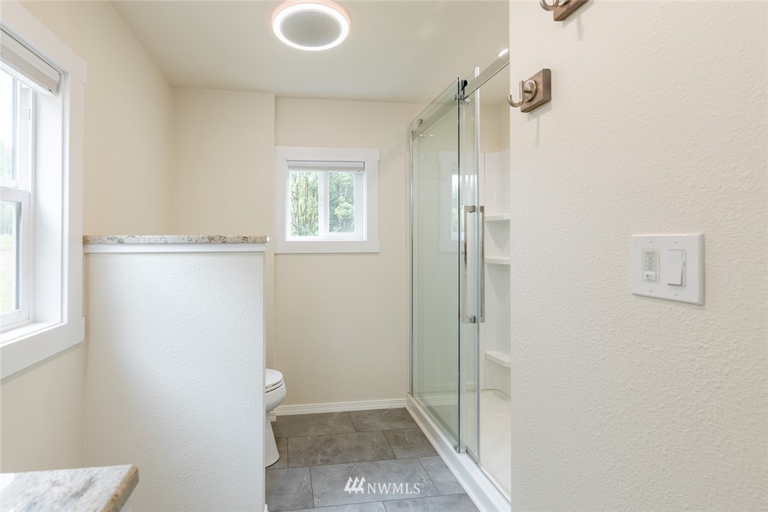 5910 Lemon Road Northeast Olympia, WA 98506 - Photo 19 of 36 Gallery Image 19