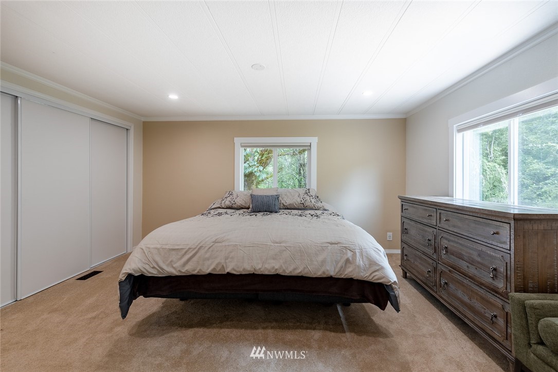 5910 Lemon Road Northeast Olympia, WA 98506 - Photo 20 of 36 Gallery Image 20