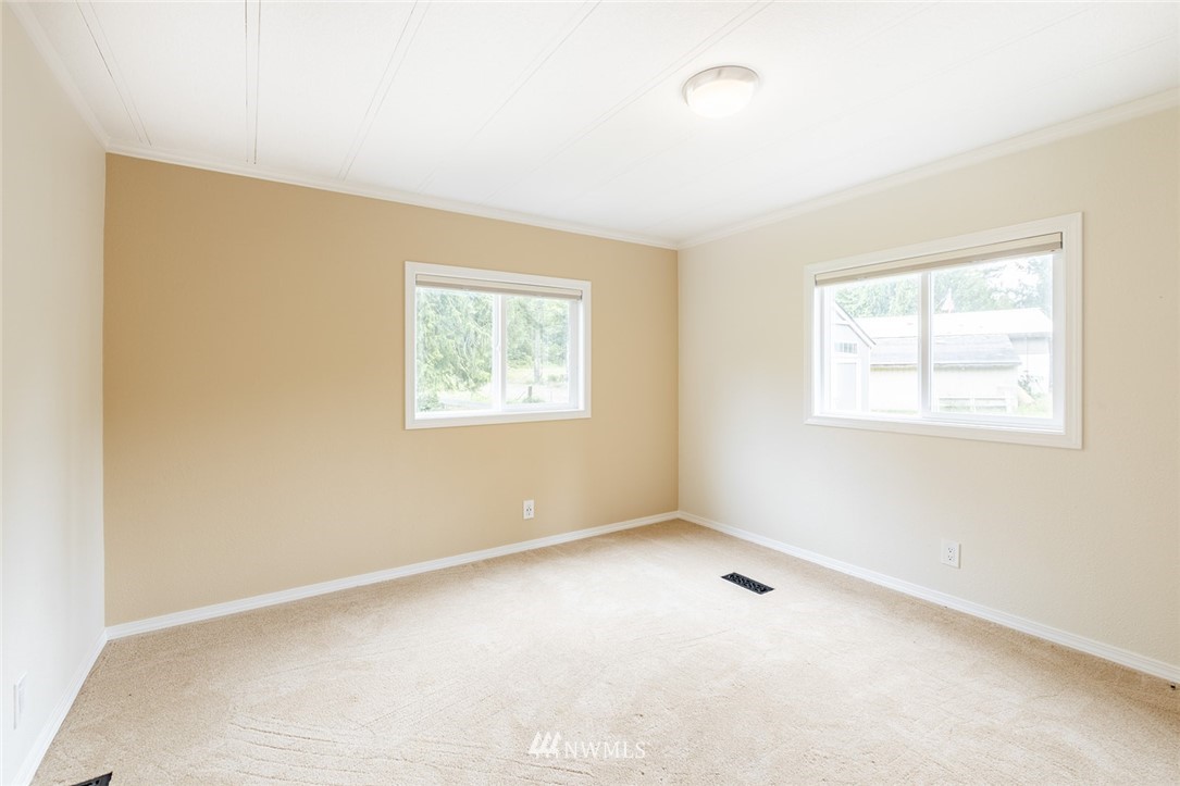5910 Lemon Road Northeast Olympia, WA 98506 - Photo 24 of 36 Gallery Image 24