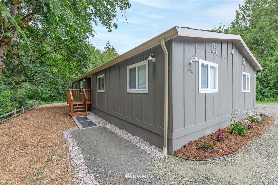 5910 Lemon Road Northeast Olympia, WA 98506 - Photo 4 of 36 Gallery Image 4