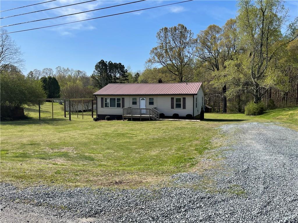 342 Easter Road Lexington, NC 27295 - Photo 4 of 30 Gallery Image 4