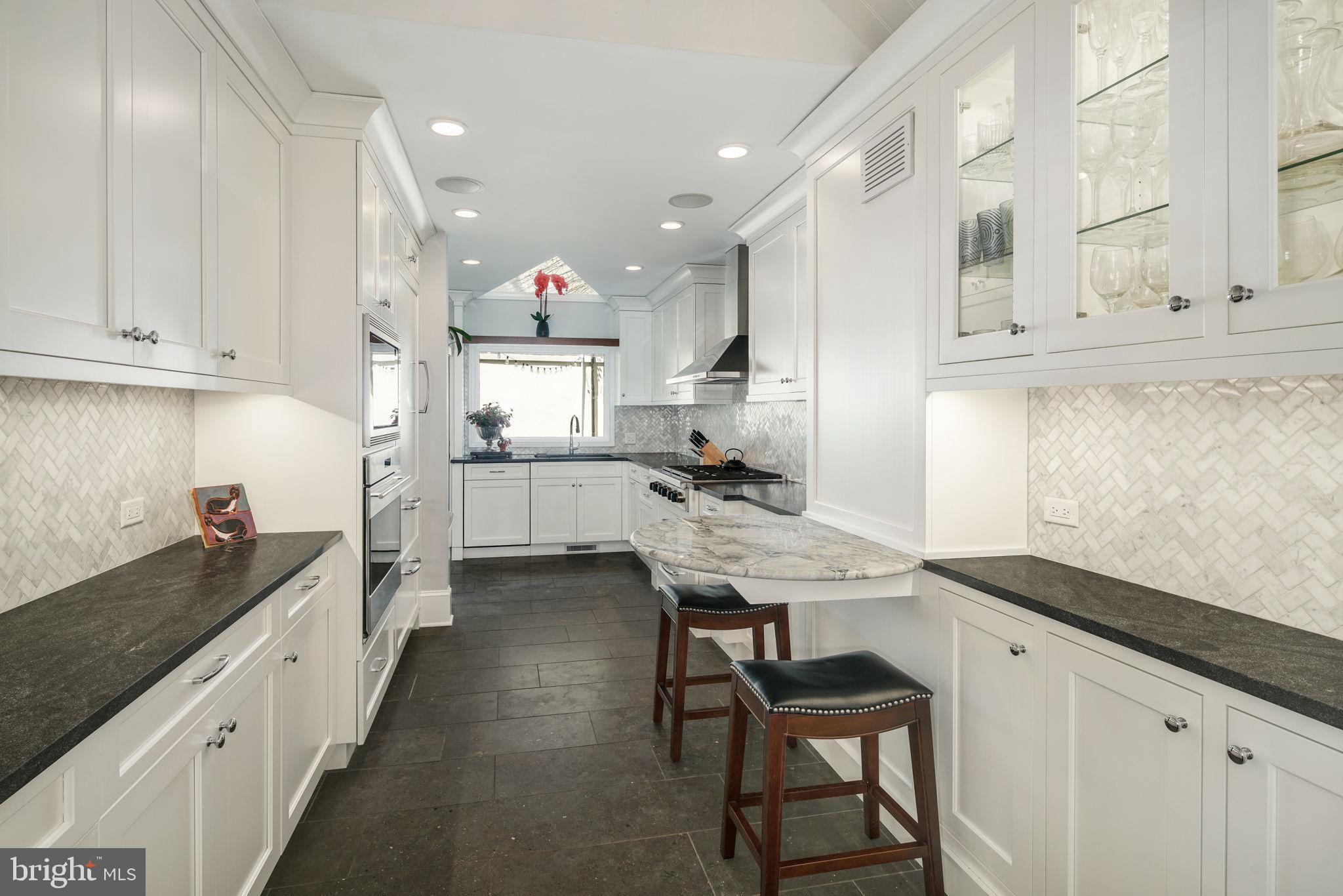 255 Pine Street Philadelphia, PA 19106 - Photo 17 of 59