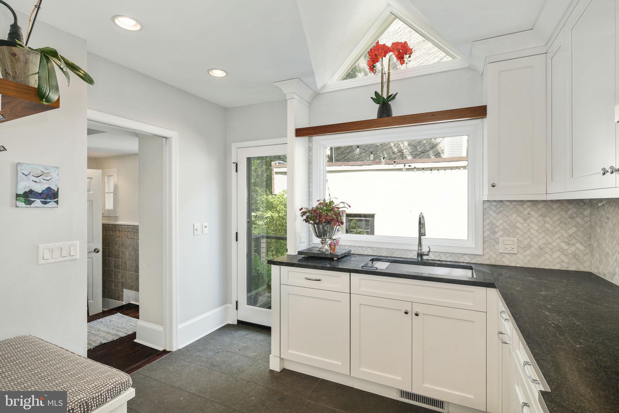 255 Pine Street Philadelphia, PA 19106 - Photo 21 of 59