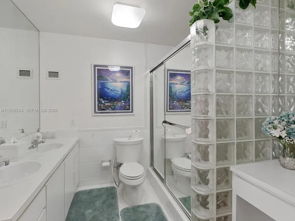 $5,200 | 3505 South Ocean Drive, Unit 1514, Hollywood, FL 33019