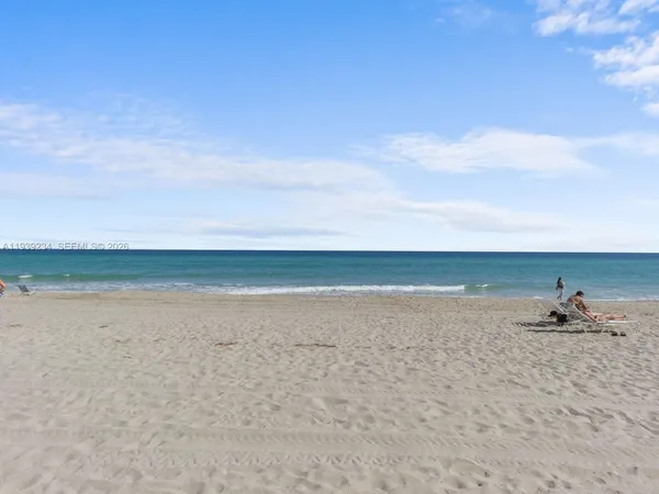 $5,200 | 3505 South Ocean Drive, Unit 1514, Hollywood, FL 33019