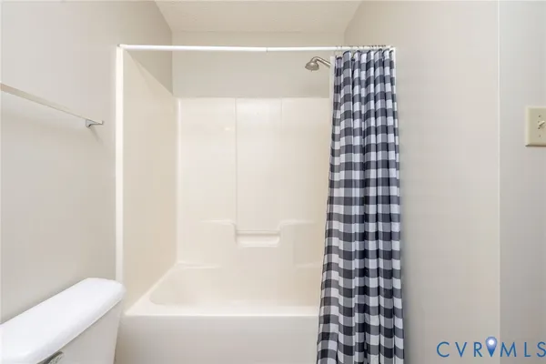 $199,950 | 460 Horseshoe Road, Jarratt, VA 23867