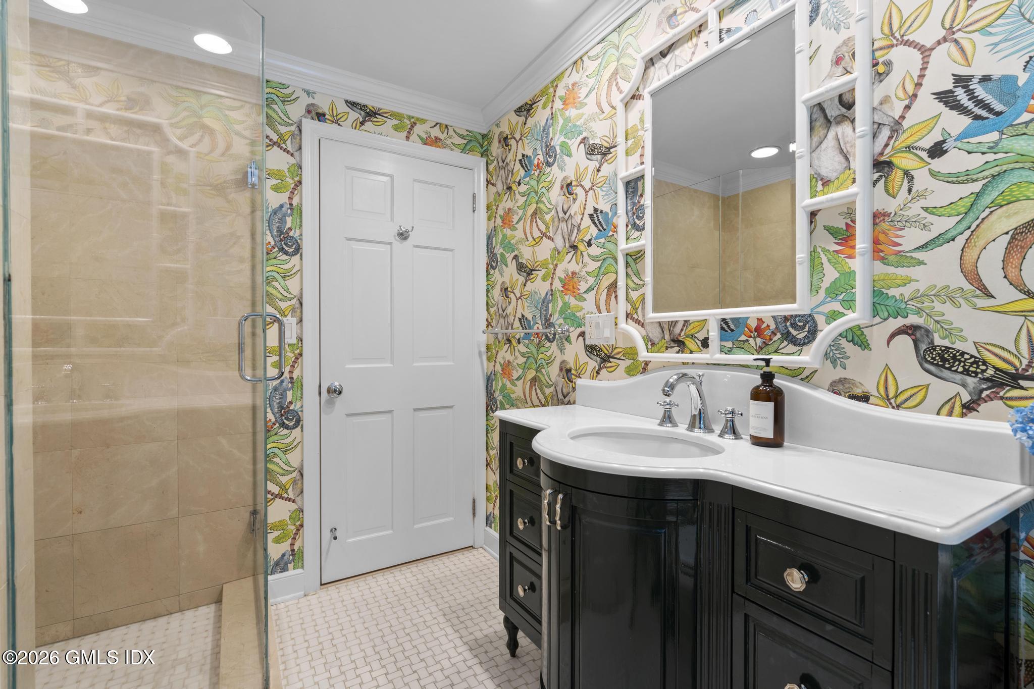 35 Welwyn Road Riverside, CT 06878 - Photo 17 of 31 Bathroom 3