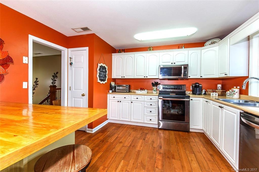 625 Green Road Brevard, NC 28712 - Photo 7 of 24 Gallery Image 7