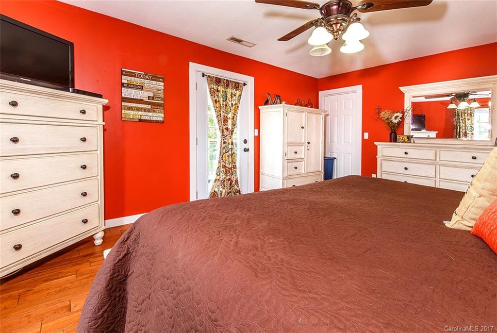 625 Green Road Brevard, NC 28712 - Photo 10 of 24 Gallery Image 10