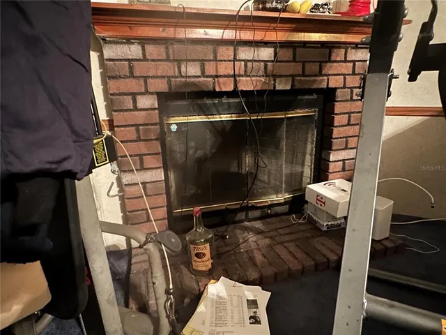 a view of a livingroom with furniture