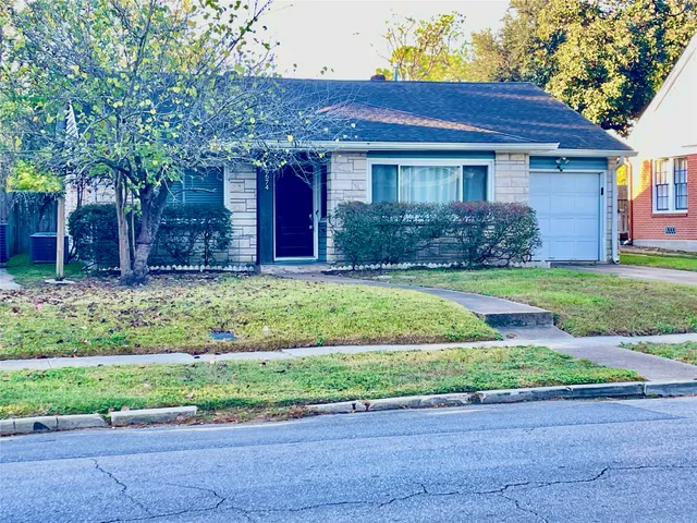 $2,180 | 6674 Sylvan Road, Houston, TX 77023