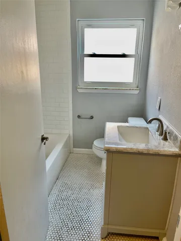 $2,180 | 6674 Sylvan Road, Houston, TX 77023