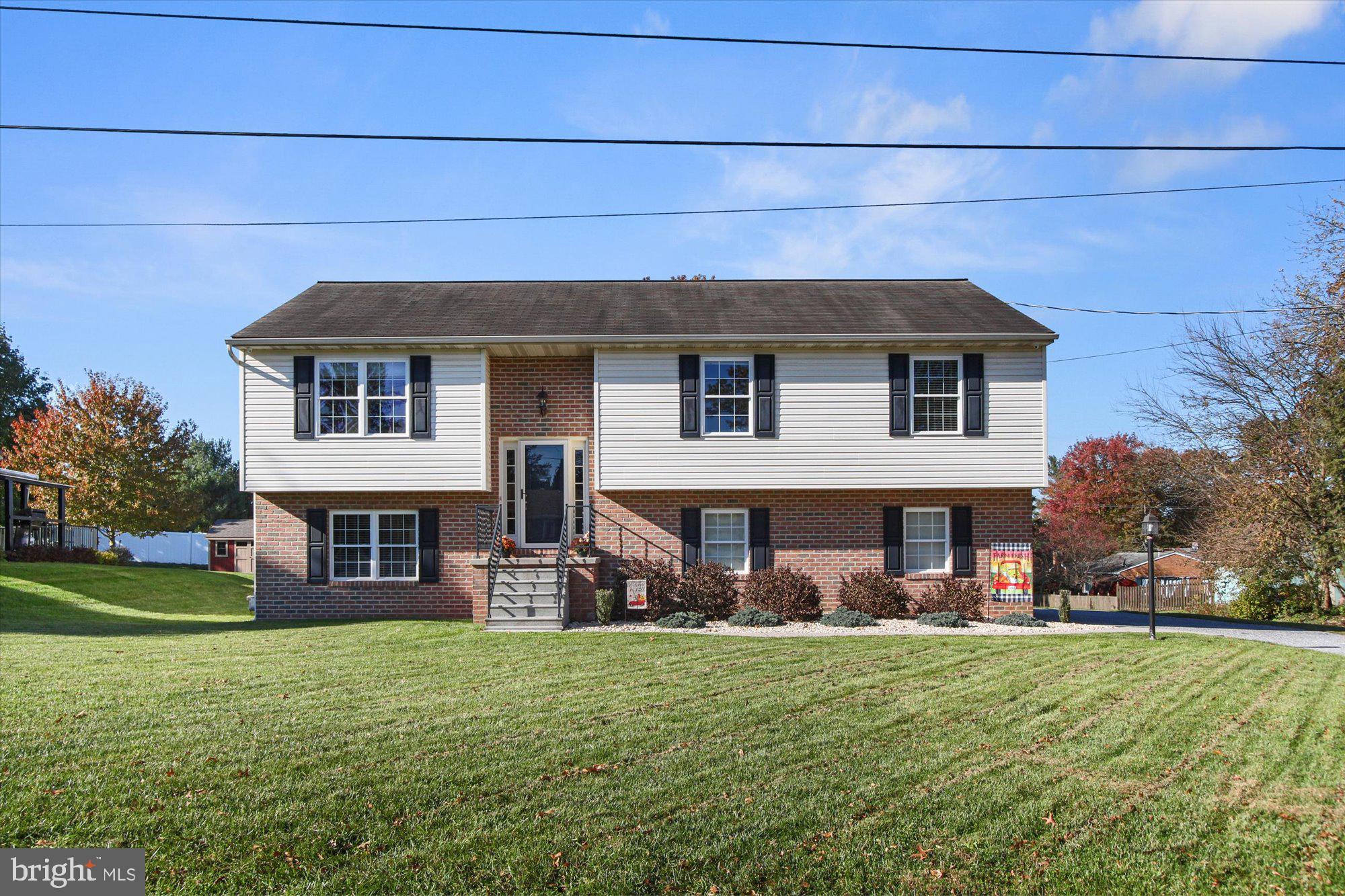 2351 Sycamore Road York, PA 17408 - Photo 1 of 32