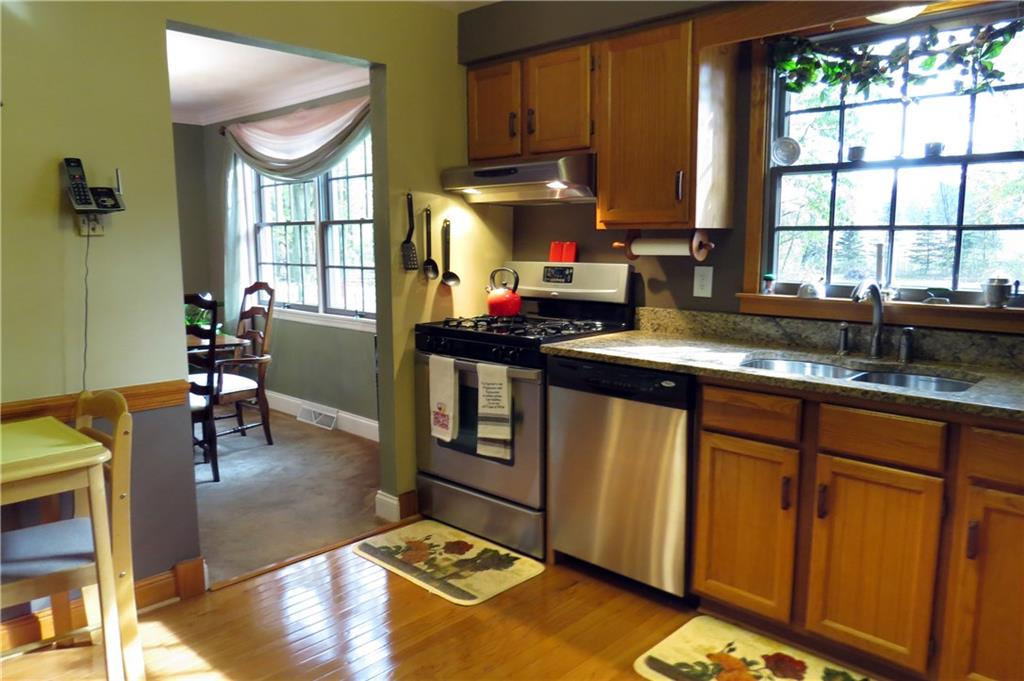 306 Holyoke Road Butler, PA 16001 - Photo 8 of 25