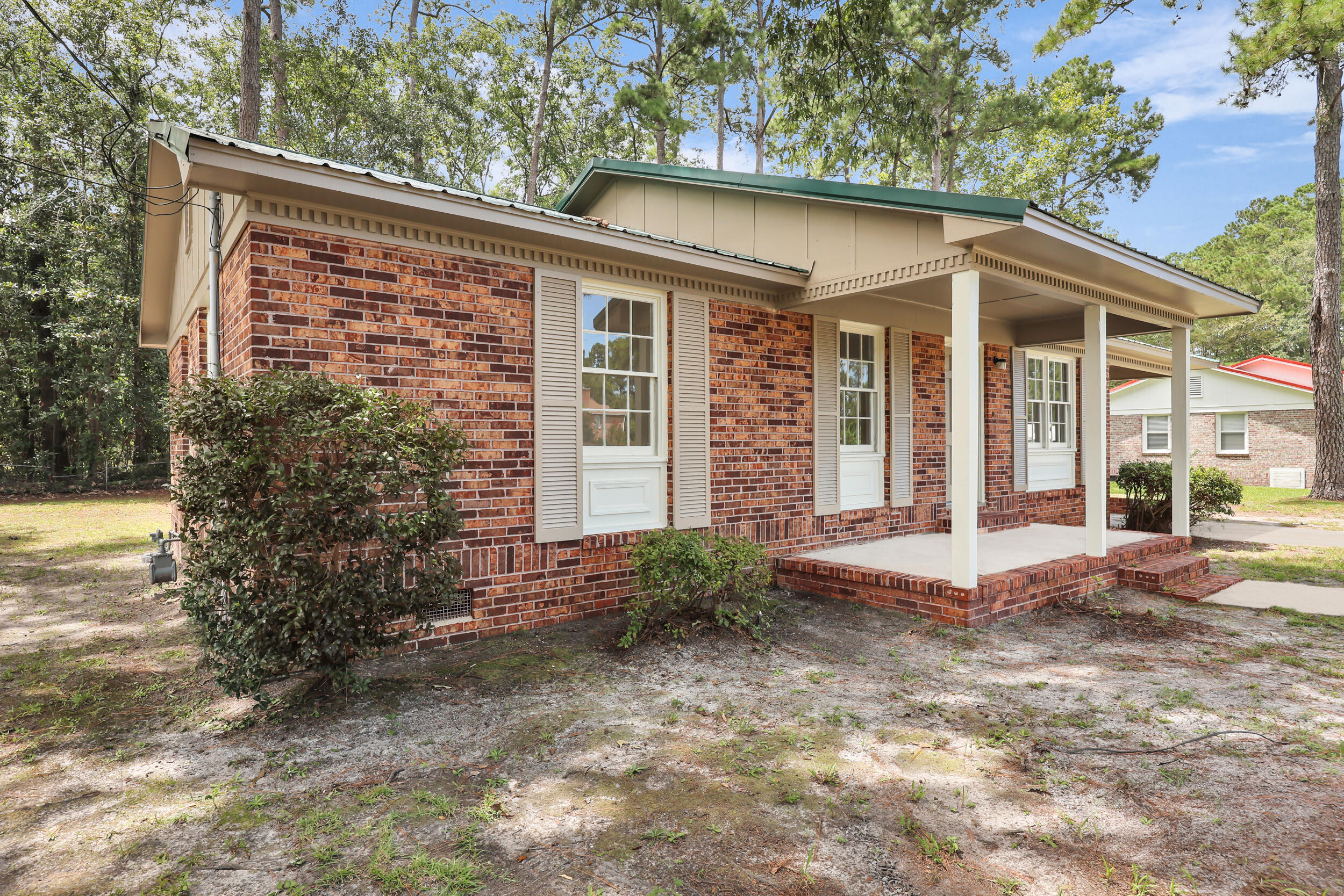 701 Dandridge Road Walterboro, SC 29488 - Photo 3 of 33 4_ru4a0933