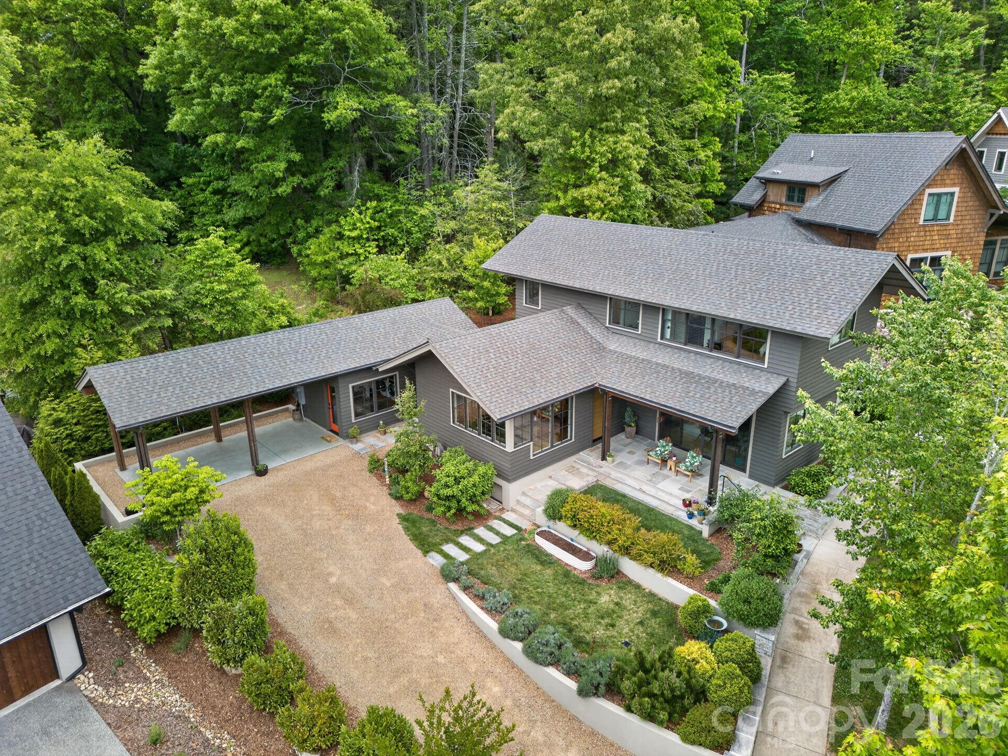 18 Wordsworth Road Black Mountain, NC 28711 - Photo 22 of 23 an aerial view of a house