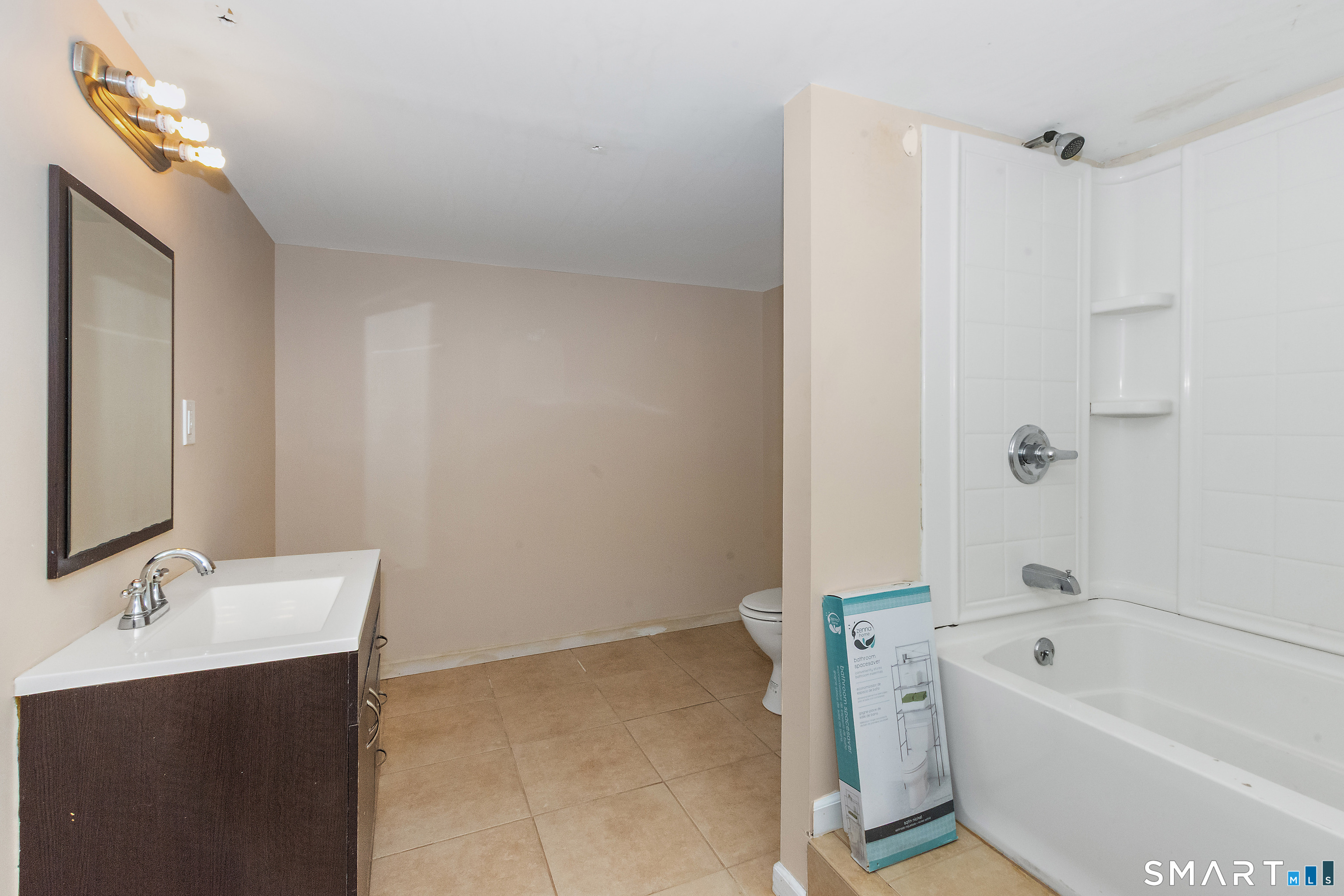 152 New London Road Groton, CT 06340 - Photo 34 of 38 Gallery Image 34
