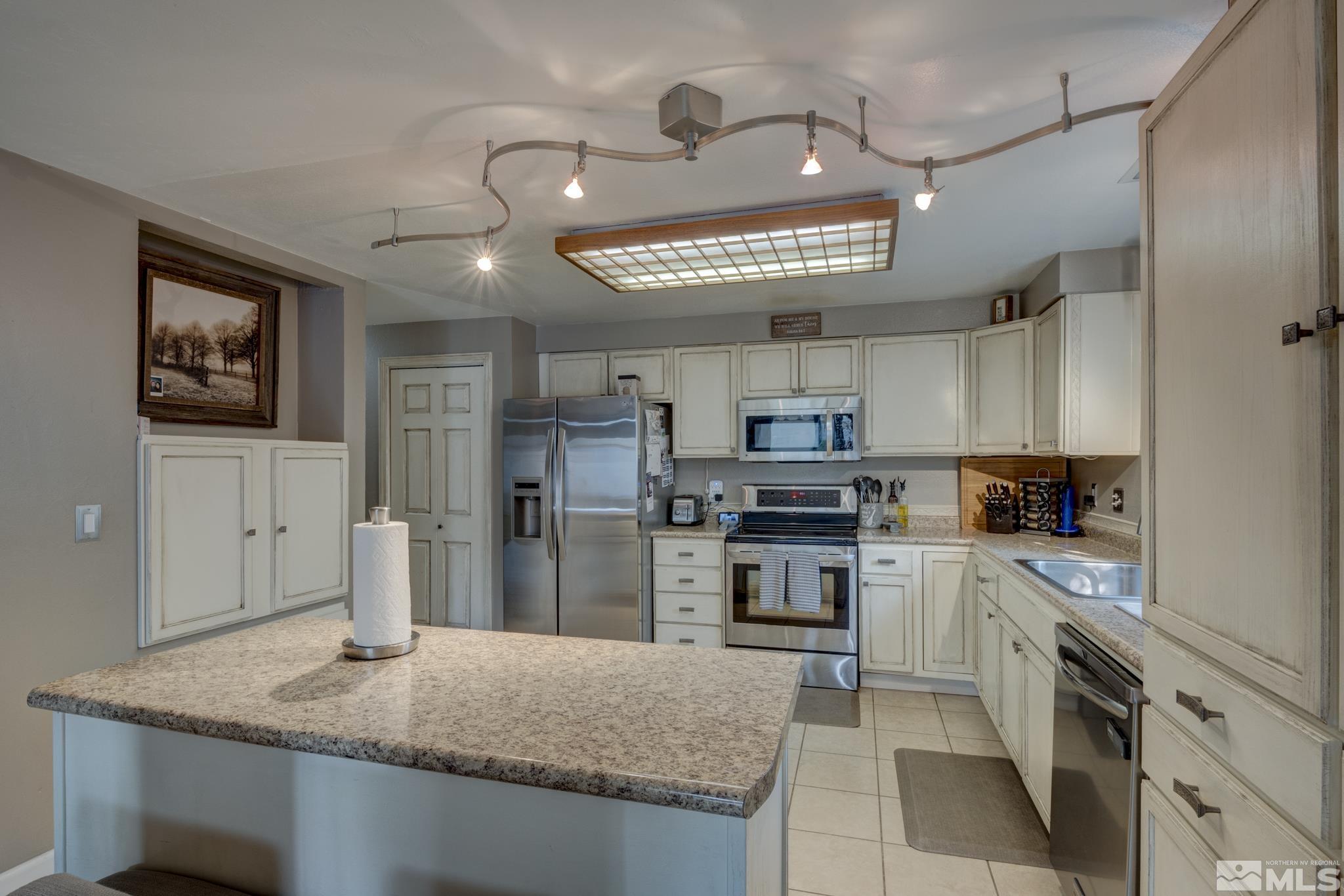 4690 Spring Drive Reno, NV 89502 - Photo 15 of 38 Photo 15