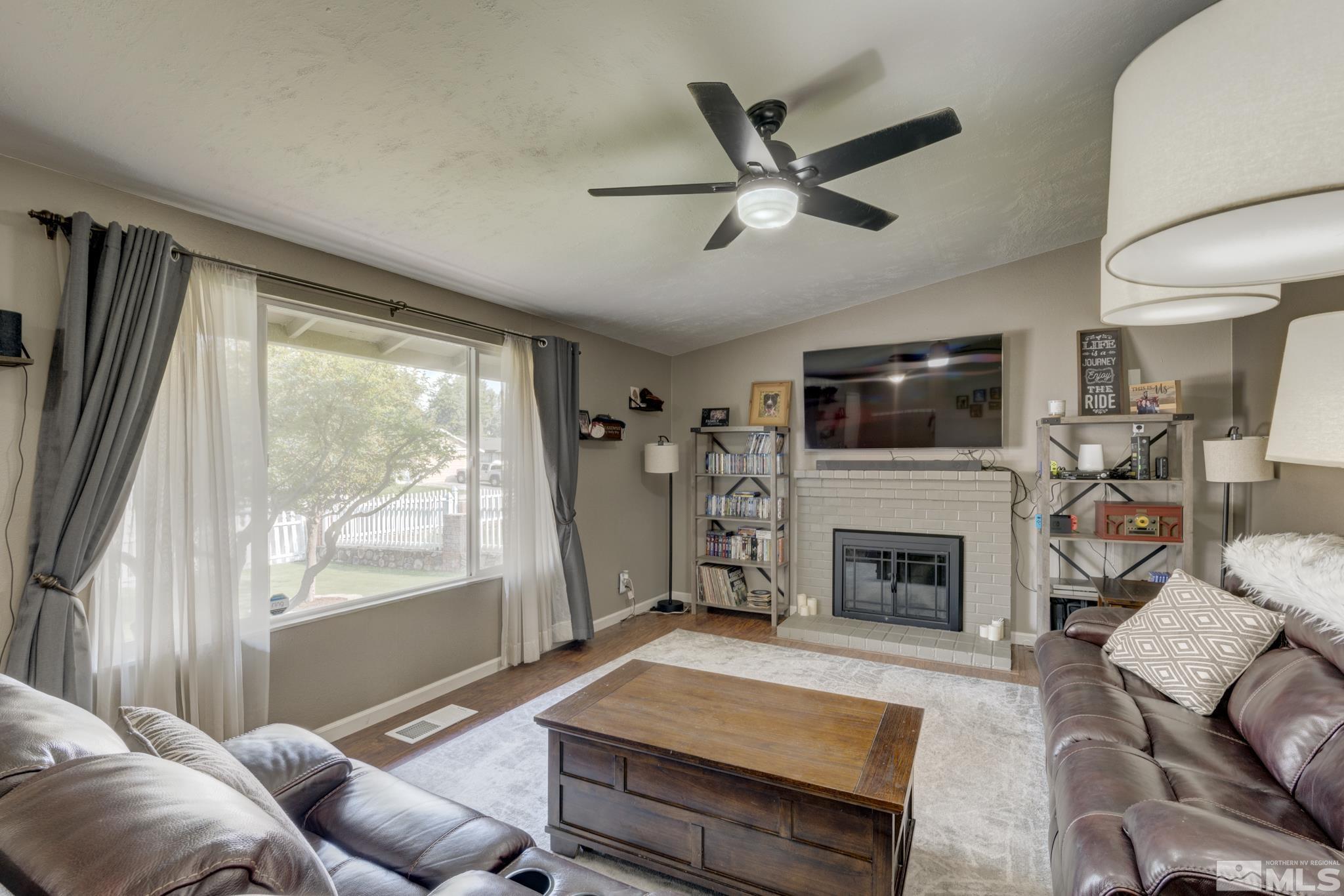 4690 Spring Drive Reno, NV 89502 - Photo 8 of 38 Photo 8