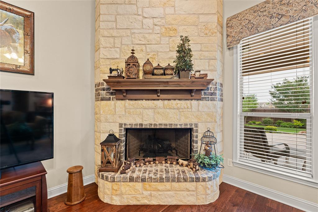 283 Briarleaf Circle Hewitt, TX 76643 - Photo 11 of 39