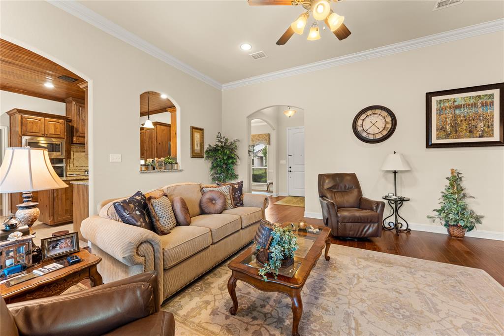 283 Briarleaf Circle Hewitt, TX 76643 - Photo 13 of 39