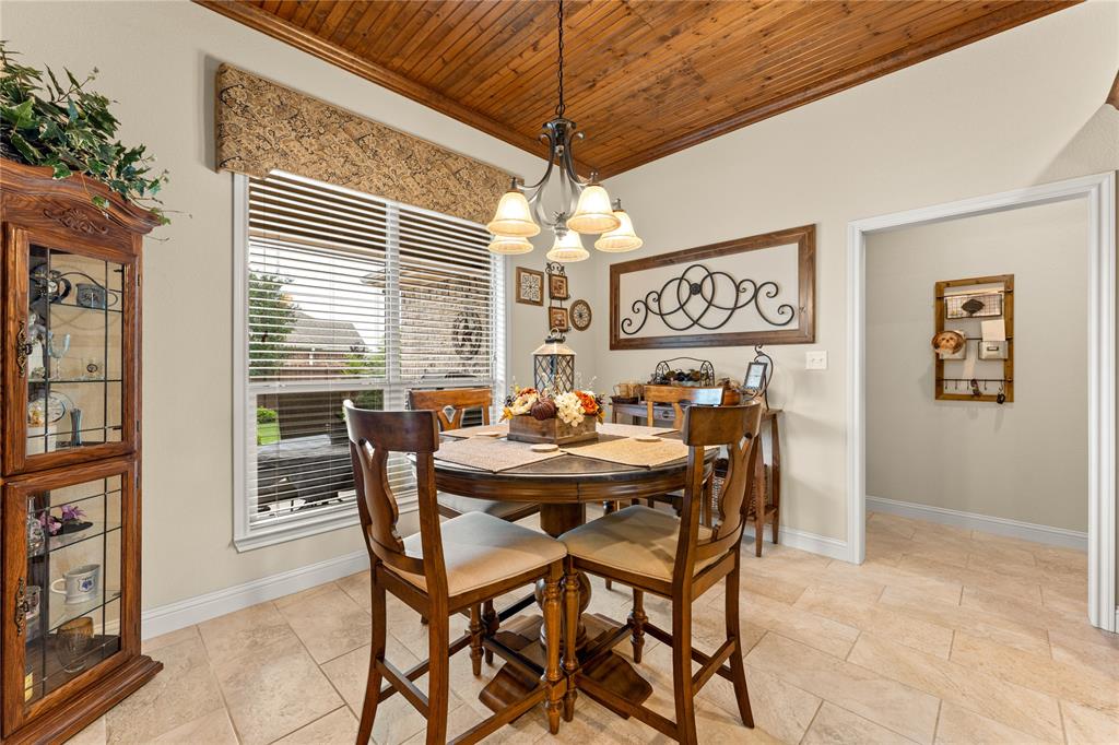 283 Briarleaf Circle Hewitt, TX 76643 - Photo 14 of 39