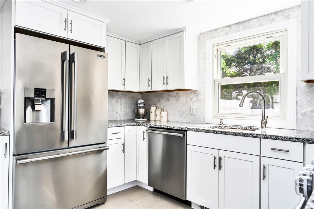 57 Salt Pond Way Westerly, RI 02891 - Photo 14 of 33 Gallery Image 14