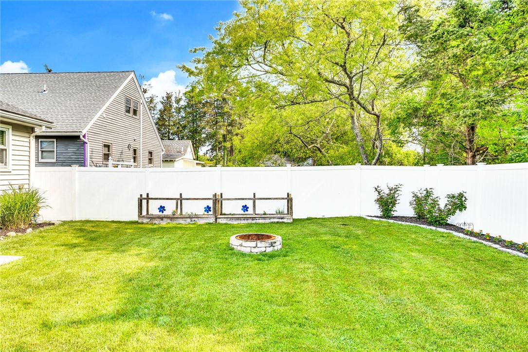 57 Salt Pond Way Westerly, RI 02891 - Photo 26 of 33 Gallery Image 26