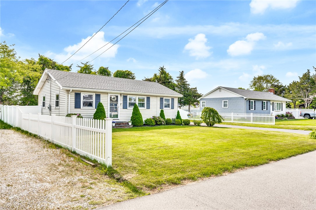 57 Salt Pond Way Westerly, RI 02891 - Photo 3 of 33 Gallery Image 3