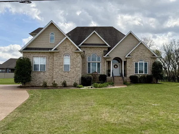 $594,900 | 4106 Sheffield Lane, Greenbrier, TN 37073