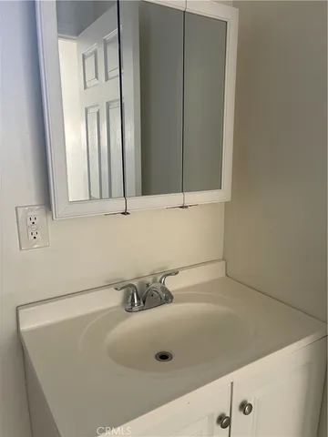 $1,750 | 10639 Halbrent Avenue, Mission Hills, CA 91345