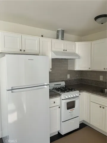 $1,750 | 10639 Halbrent Avenue, Mission Hills, CA 91345