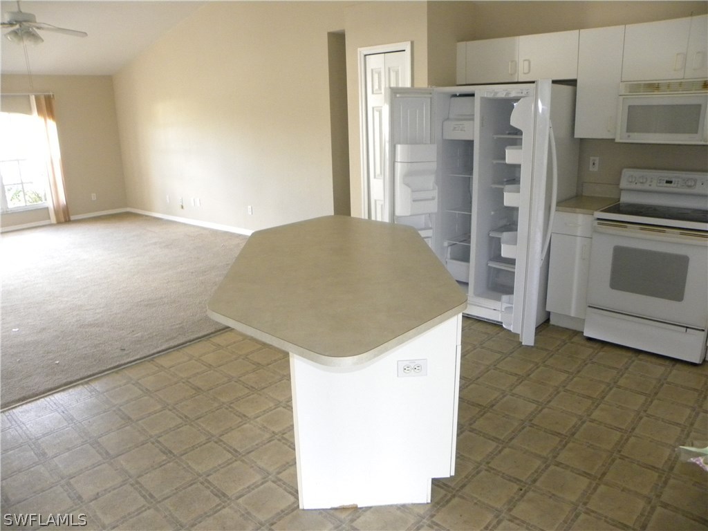 818 Rocaille Avenue Fort Myers, FL 33913 - Photo 6 of 15 Gallery Image 6