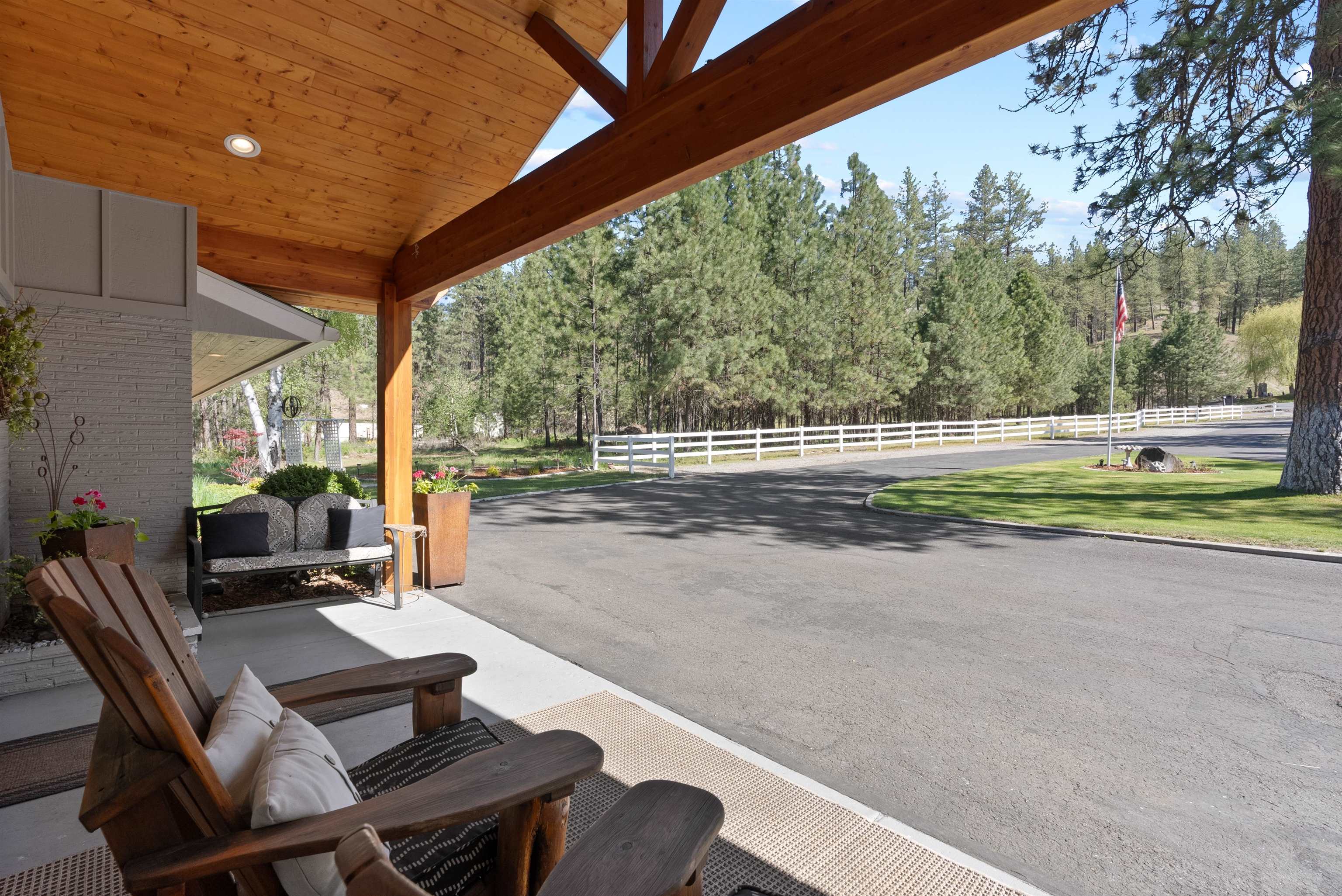 7911 South Hangman Valley Road Spokane, WA 99224 - Photo 5 of 48 Gallery Image 5