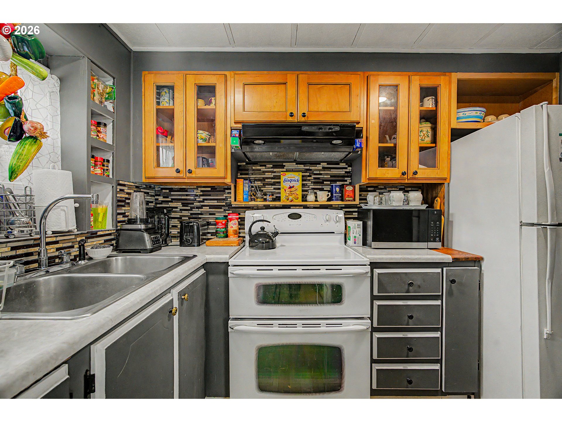 13055 Southeast Stark Street, Unit 5 Portland, OR 97233 - Photo 12 of 31