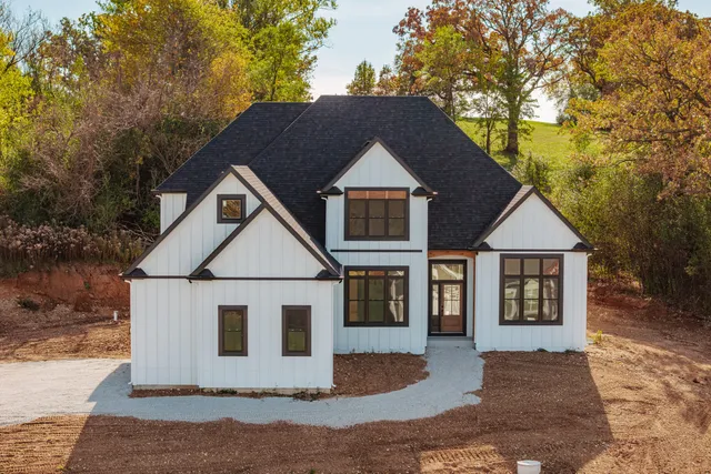 $729,900 | 2417 Troy Hill Court, East Troy, WI 53120