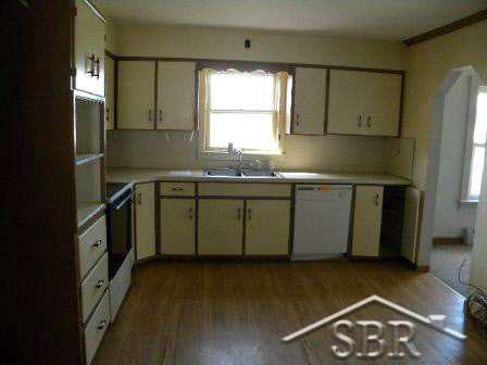 7535 Geddes Road Saginaw, MI 48609 - Photo 5 of 9 20032961-4.JPG