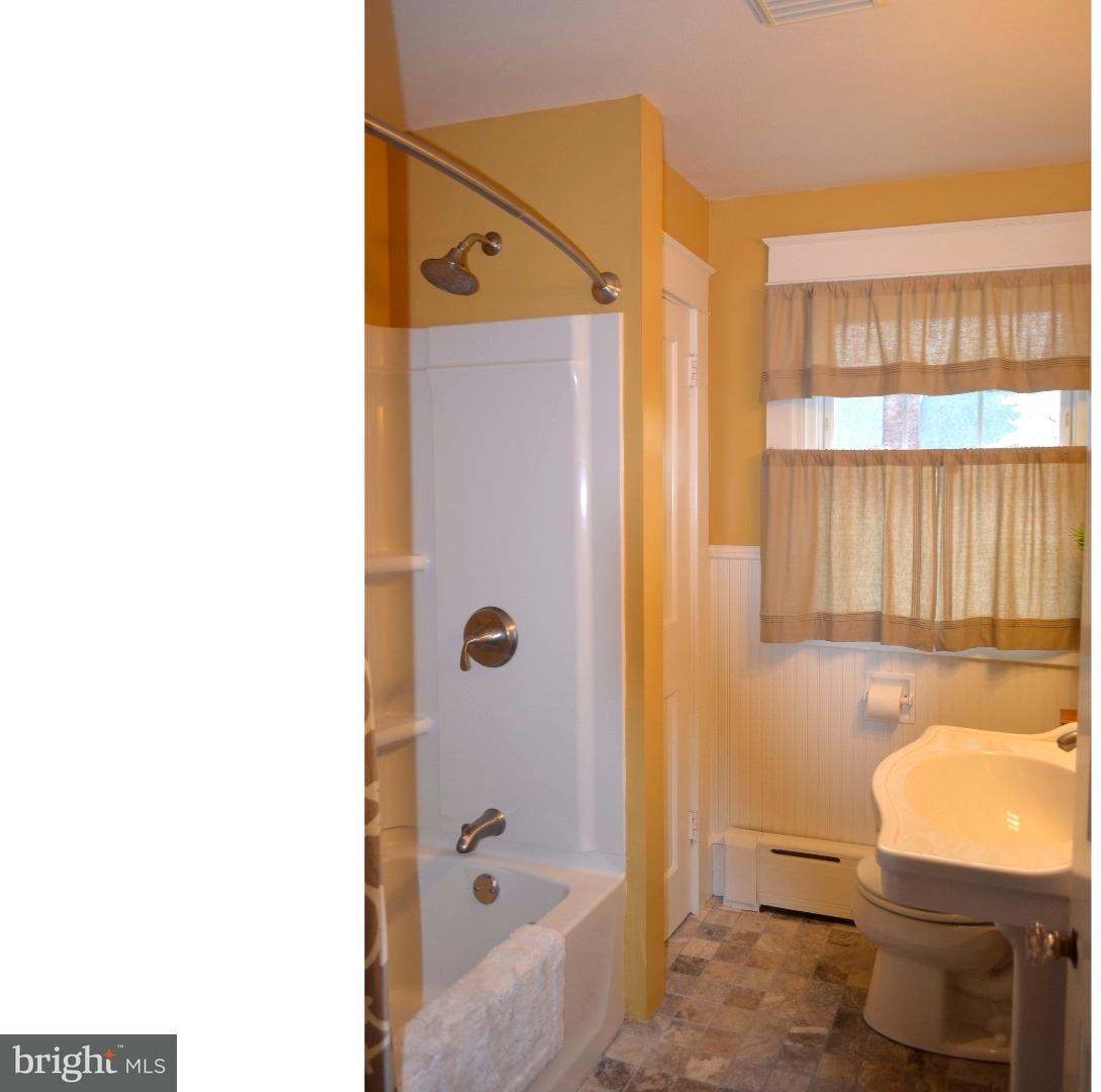 107 Gladstone Road Lansdowne, PA 19050 - Photo 9 of 12