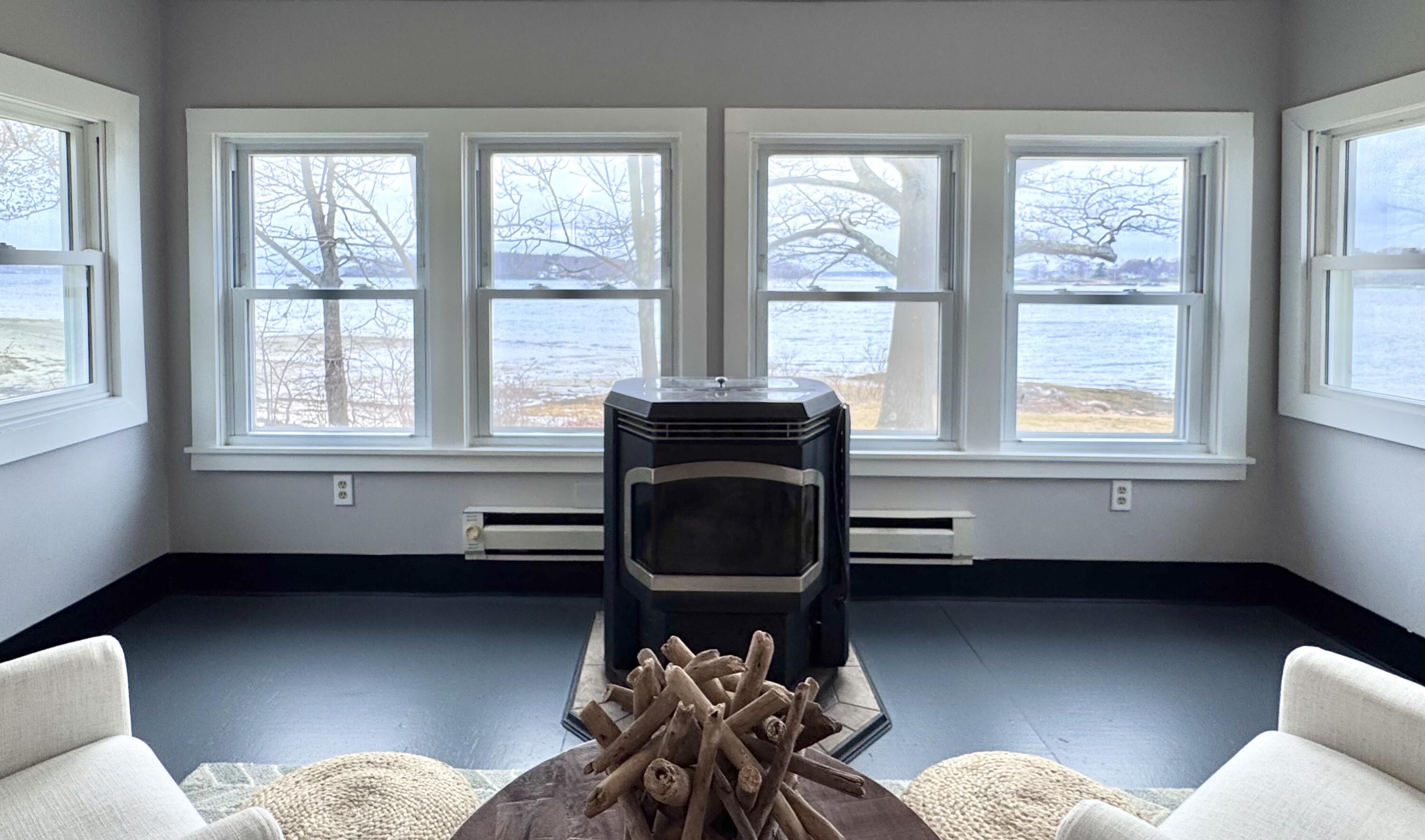 494 Island Avenue Portland, ME 04108 - Photo 22 of 34 Towards sunroom