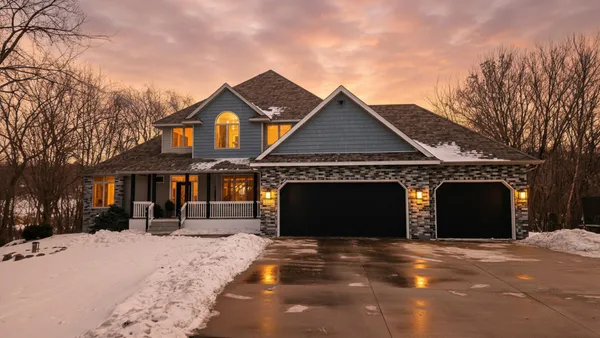 $985,000 | 17635 Sunrise Court, Prior Lake, MN 55372